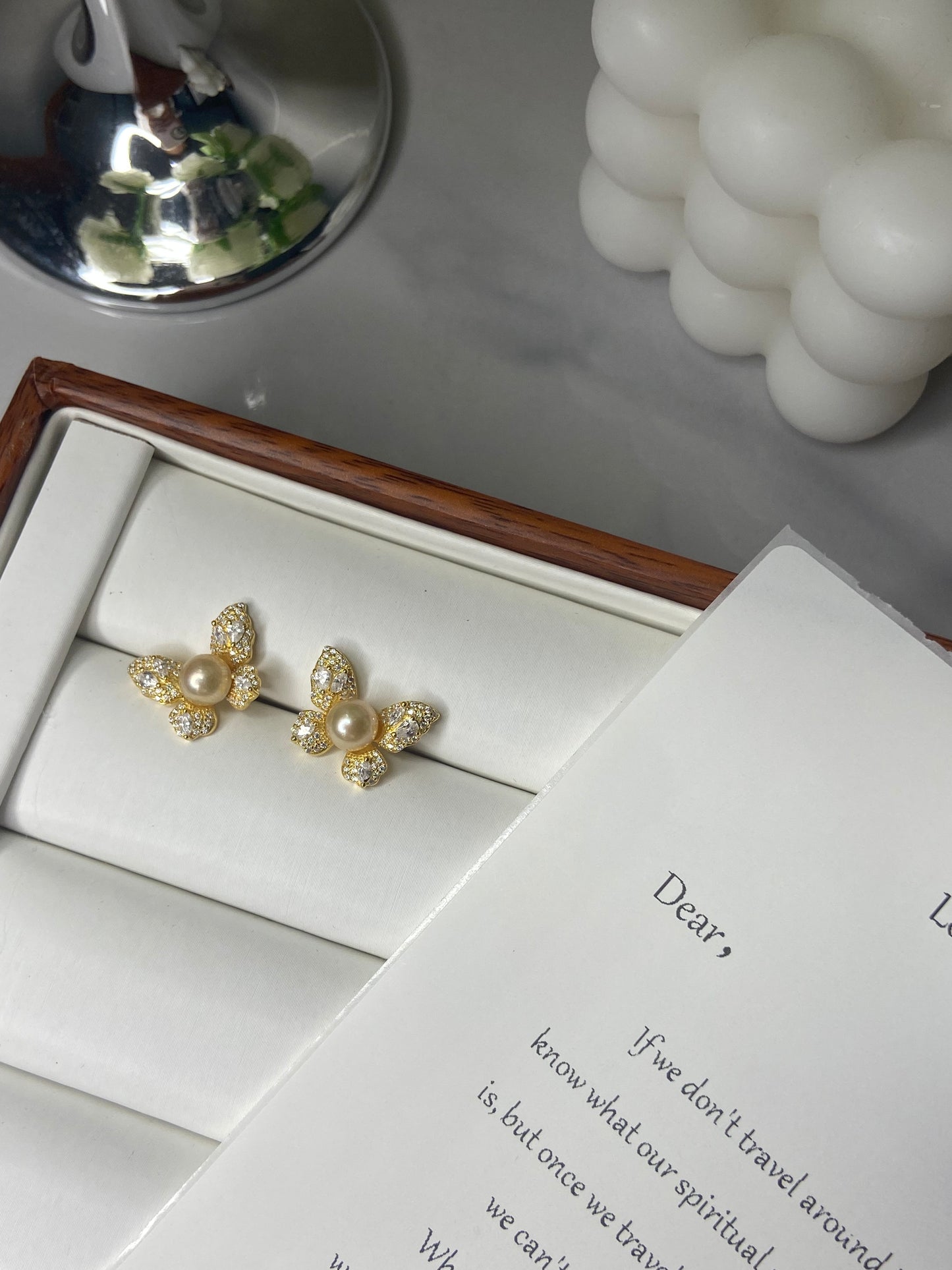 Link No.4 Janpanese Akoya butterfly earrings